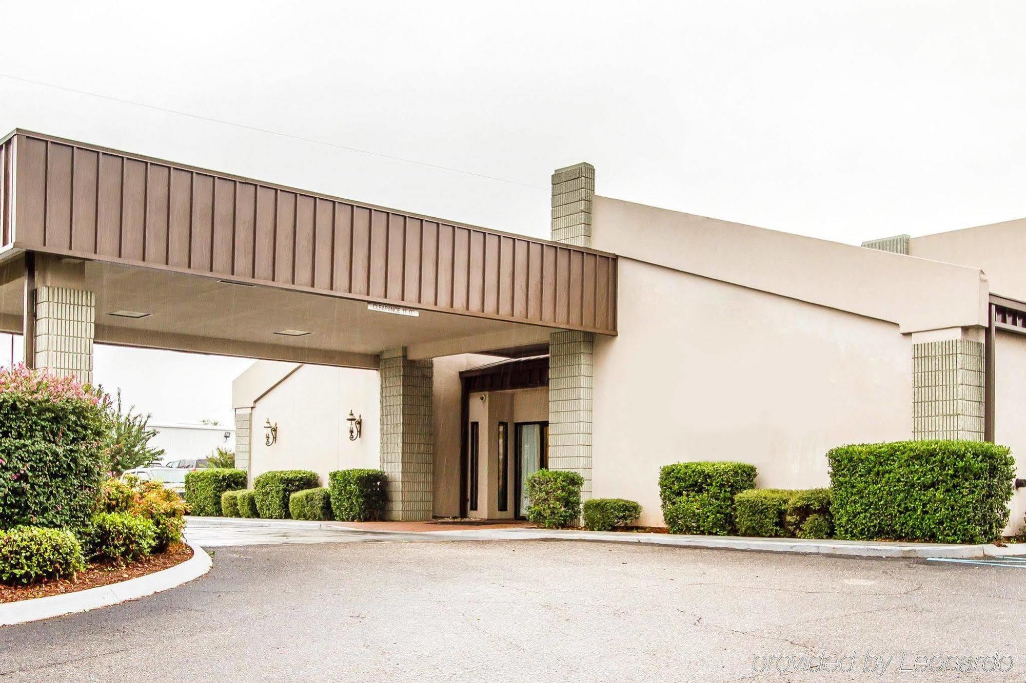 Executive Inn And Suites Enterprise Buitenkant foto