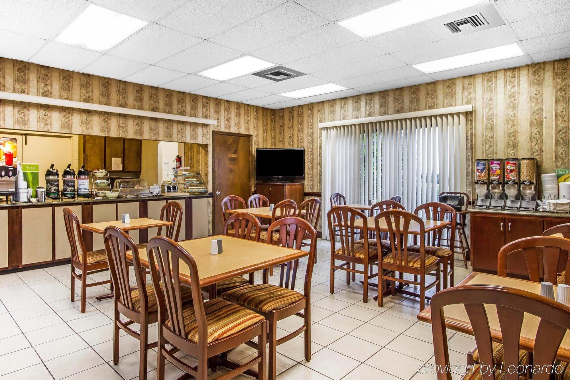 Executive Inn And Suites Enterprise Buitenkant foto