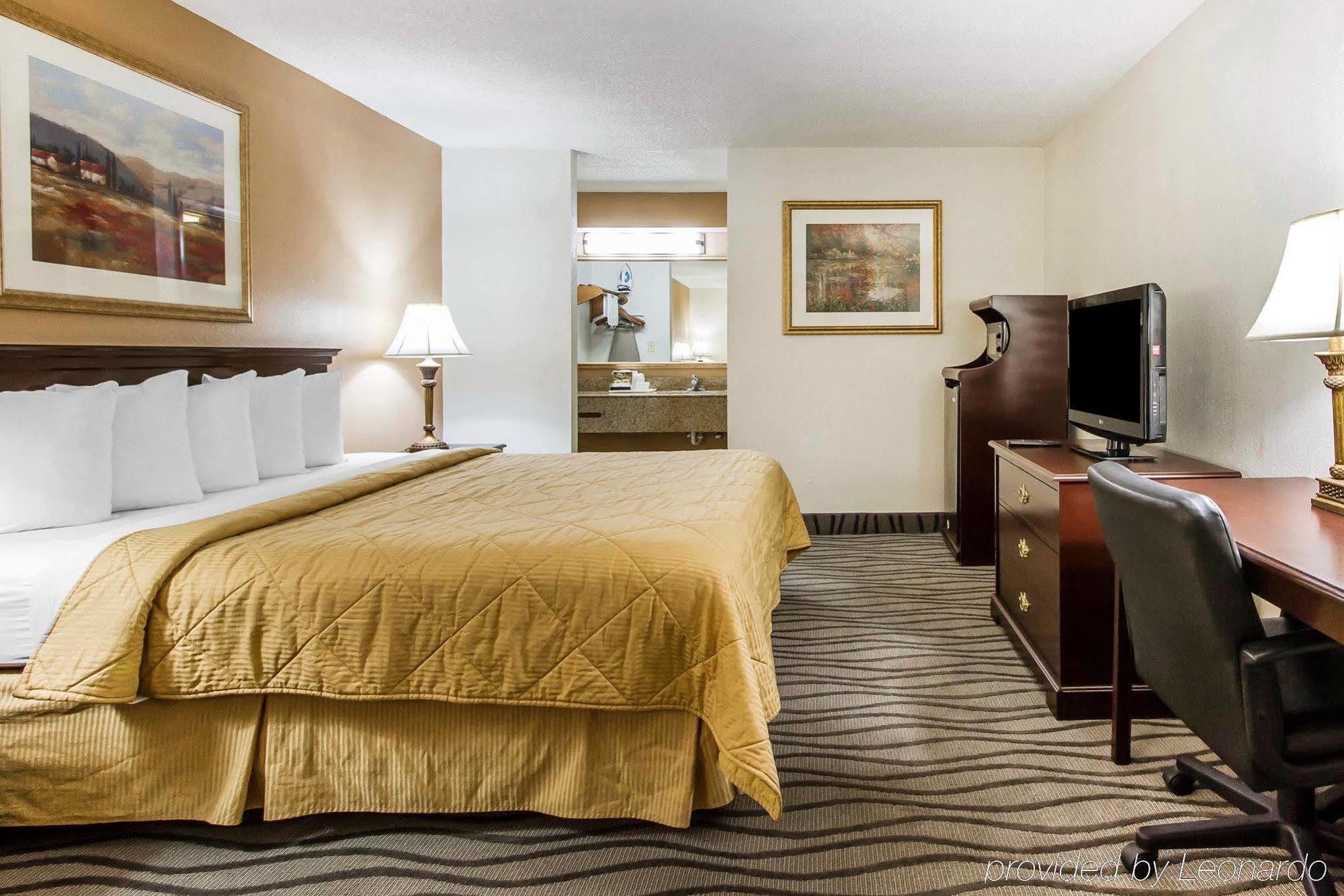 Executive Inn And Suites Enterprise Buitenkant foto