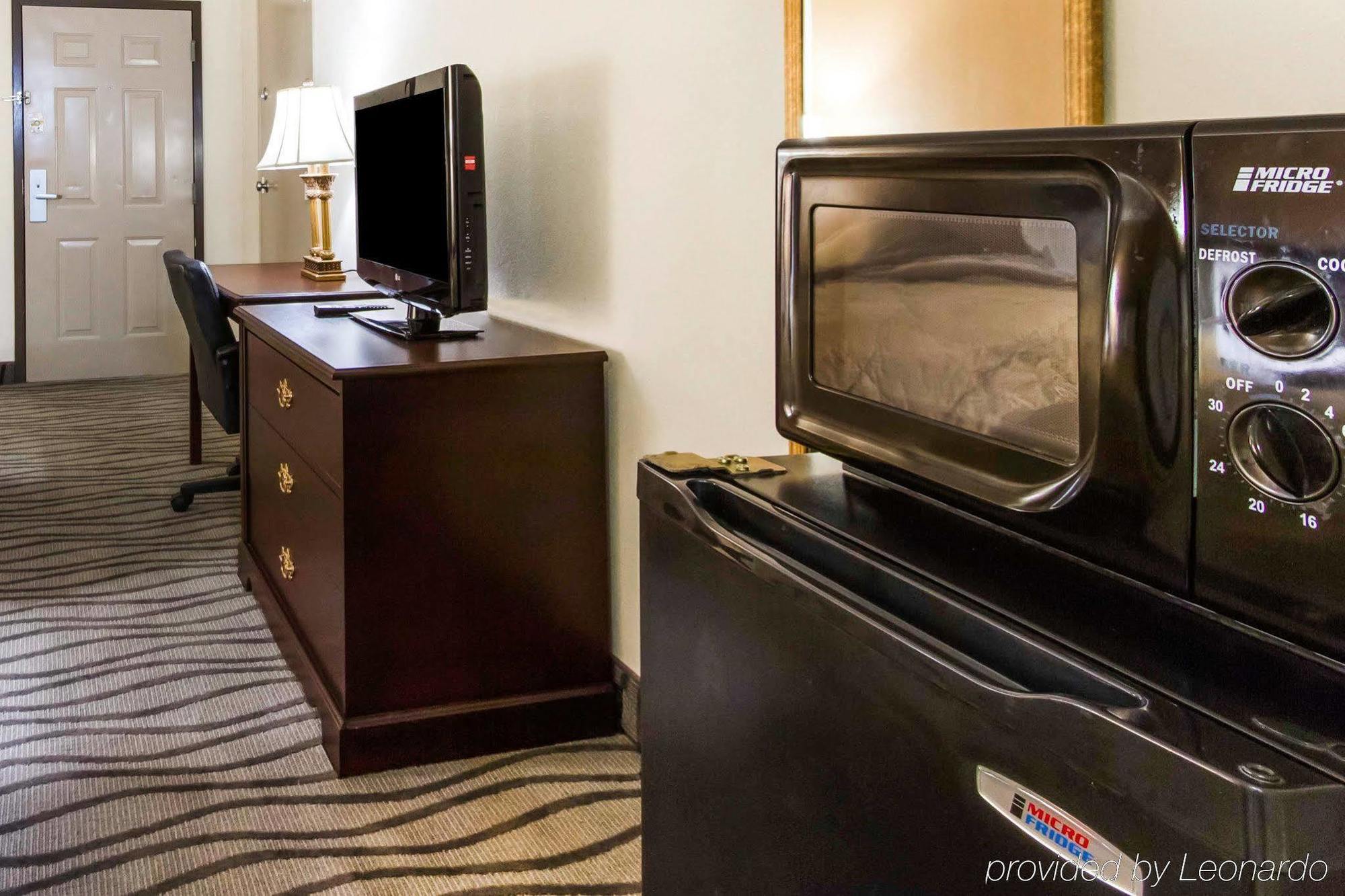 Executive Inn And Suites Enterprise Buitenkant foto