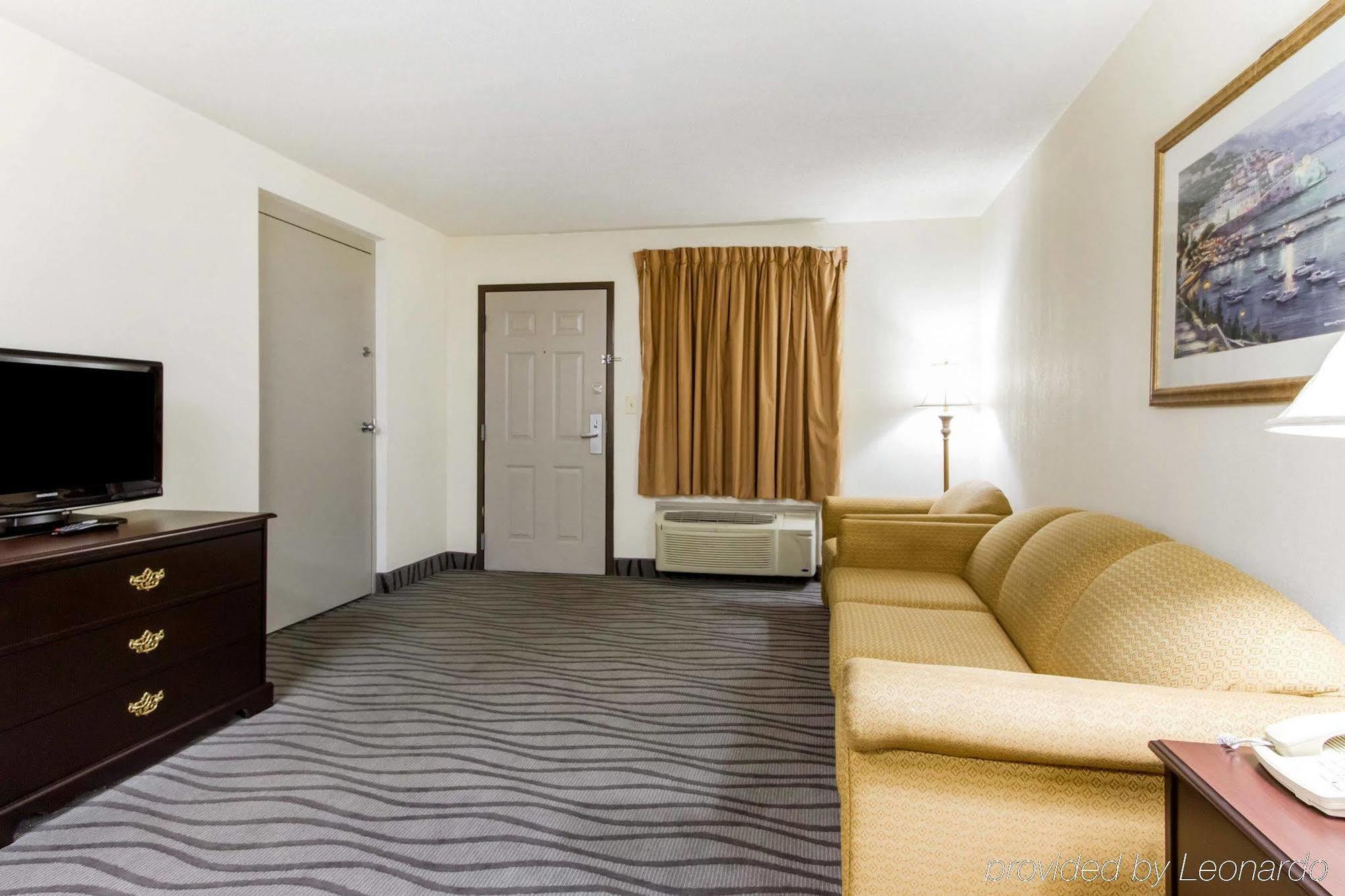 Executive Inn And Suites Enterprise Buitenkant foto
