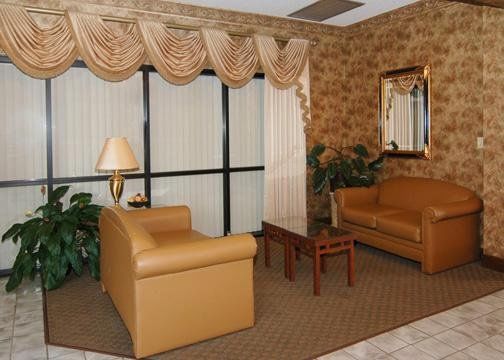Executive Inn And Suites Enterprise Buitenkant foto